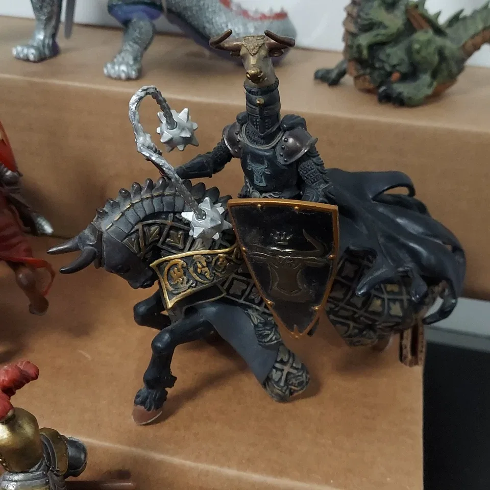 Schleich Dragon Knight figurine